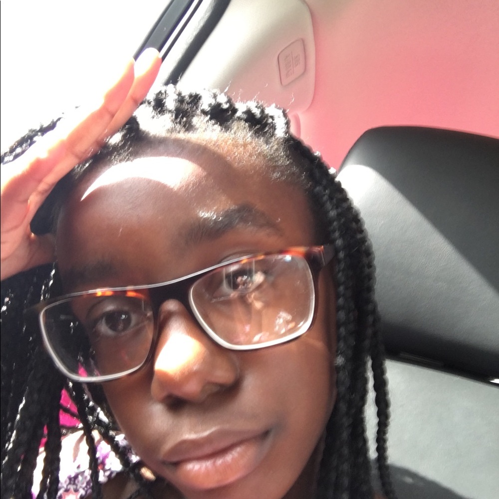 Meet your Posher, Jeannette